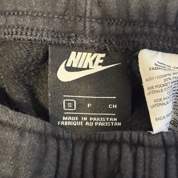 M- Nike Sweatpant - Picture 2 of 2